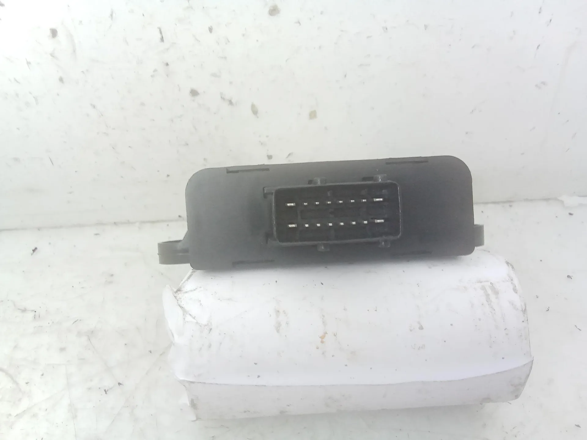 CENTRALINA POMPA CARBURANTE con codice 9647428280-01 da PEUGEOT 307 Berlina 2° Serie 9hz Diesel 1600 (05>)