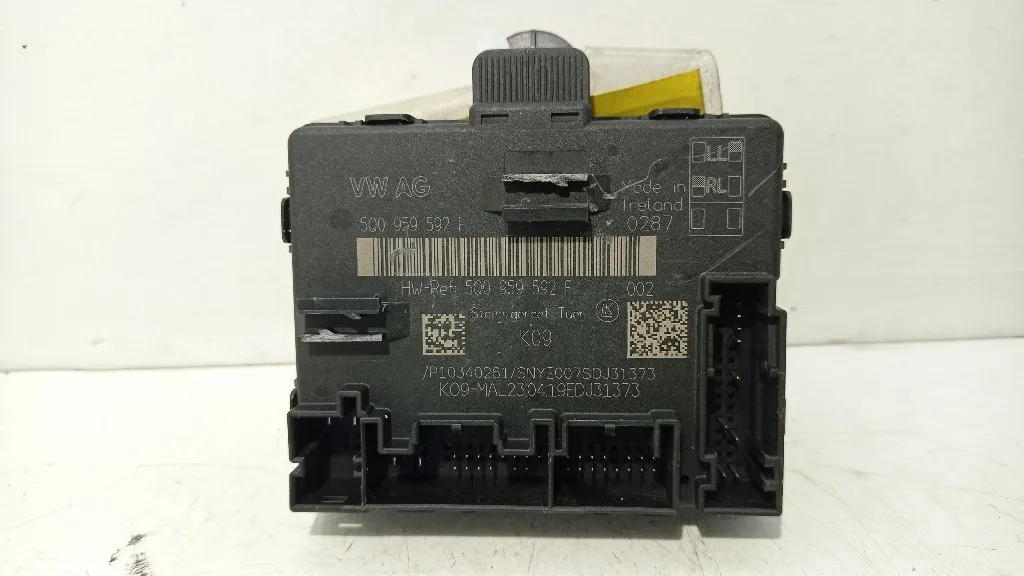 CENTRALINA PORTA DX PASSEGGERO AUDI Q3 Serie (F3B) 5Q0959392F DADA (18>)