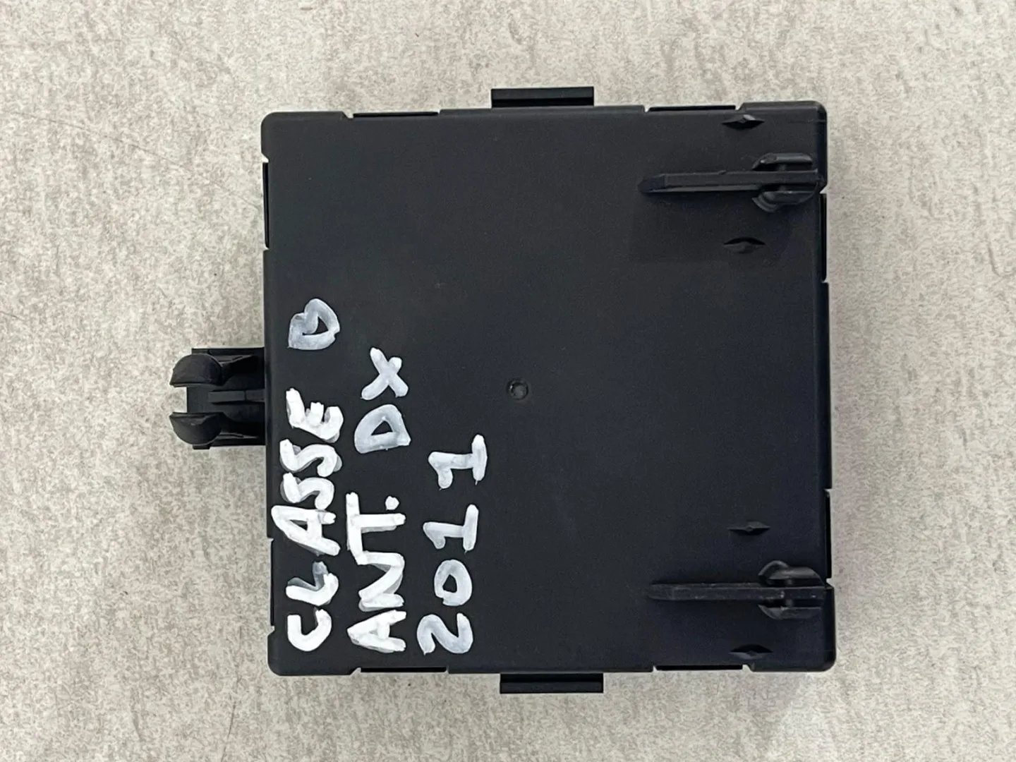 CENTRALINA PORTA DX PASSEGGERO con codice A1669006502 da MERCEDES Classe B W245 1° Serie (05>11)