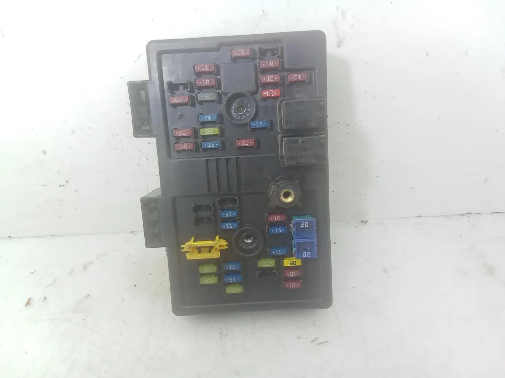 CENTRALINA PORTA FUSIBILI con codice 96821082 da CHEVROLET Captiva 1° Serie Z20s1 Diesel 2000 (06>)