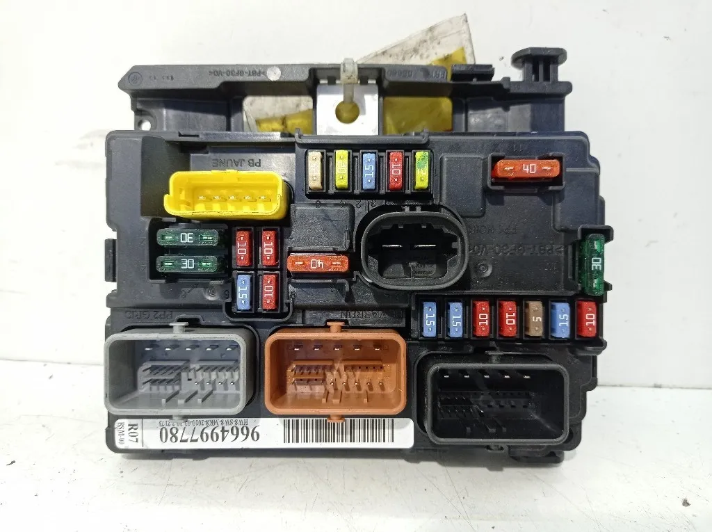 CENTRALINA PORTA FUSIBILI CITROEN C3 2° Serie 9664997780 TU1AE5 benzina 1124 (05>10)