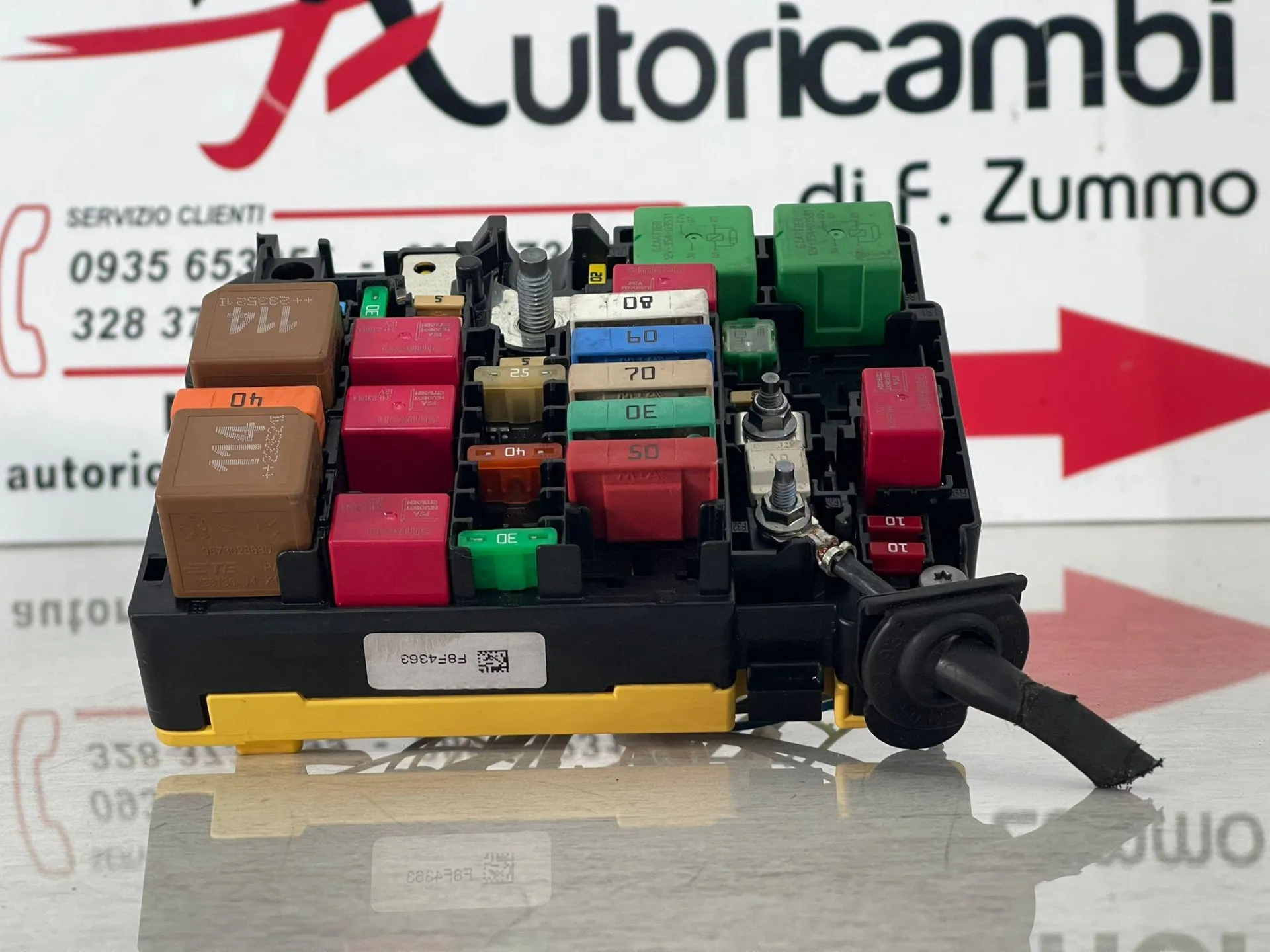 CENTRALINA PORTA FUSIBILI con codice 9804848480 da CITROEN C3 Serie con codice motore HM05 Benzina 1200 (16>)