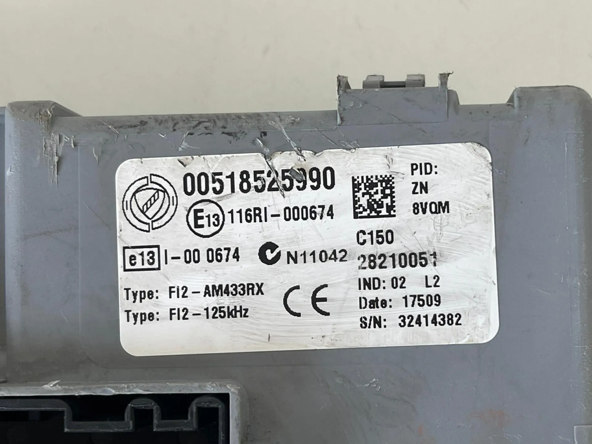 CENTRALINA PORTA FUSIBILI con codice 00518525990 da FIAT 500 Serie Benzina 1200 (07>14)