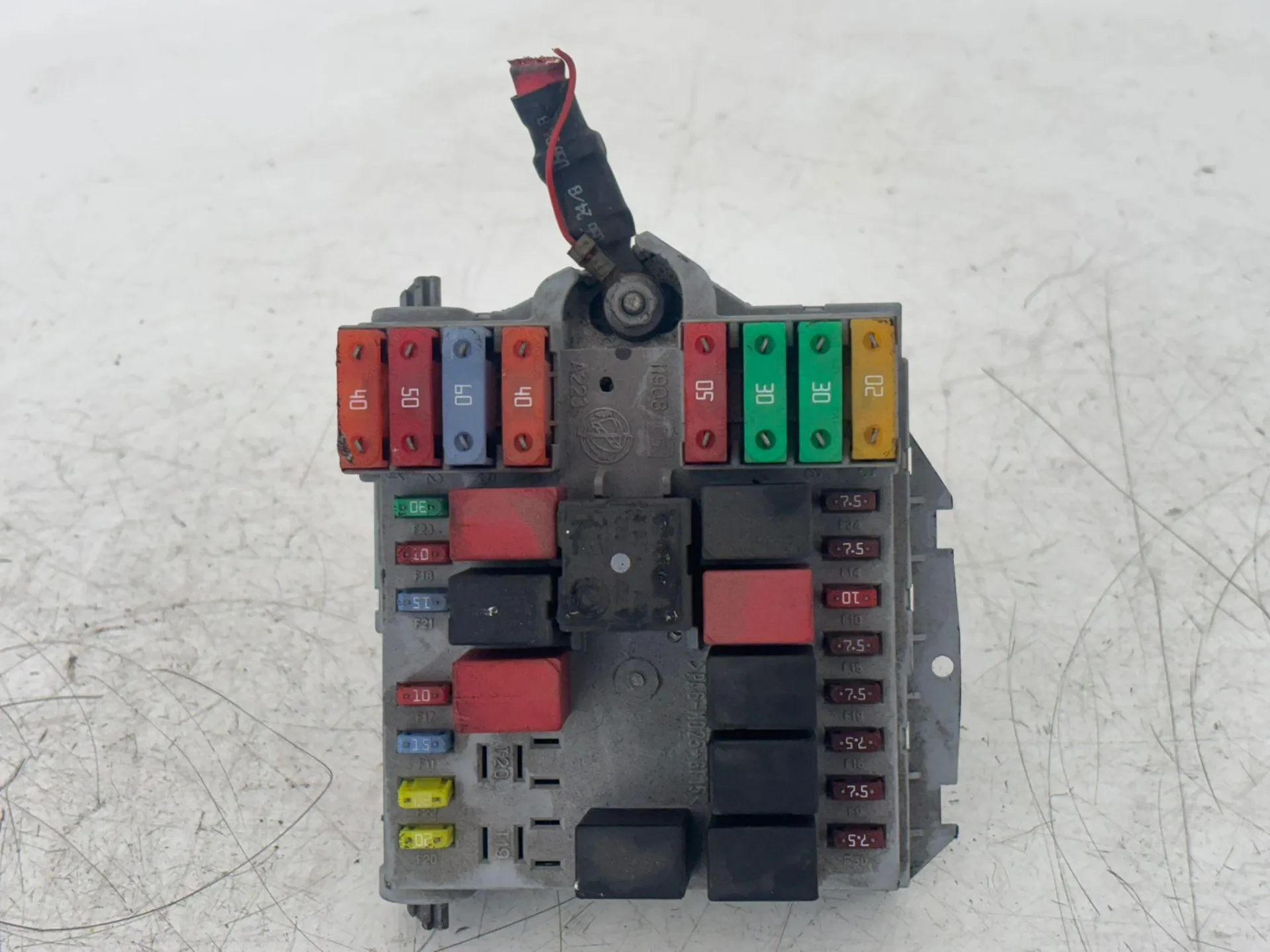CENTRALINA PORTA FUSIBILI con codice 51832042 da FIAT Doblo Serie Diesel 1600 (09>)