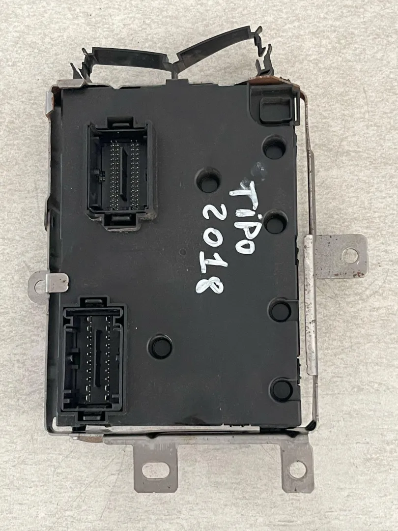 CENTRALINA PORTA FUSIBILI con codice 00520482730 da FIAT Tipo berlina 5p Diesel 1600 (15>)