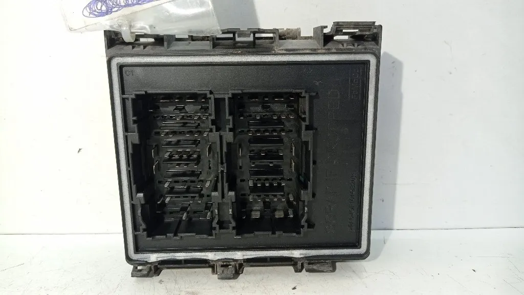 CENTRALINA PORTA FUSIBILI FORD Fiesta 7° Serie XUJF/G diesel 1499 (17>>)