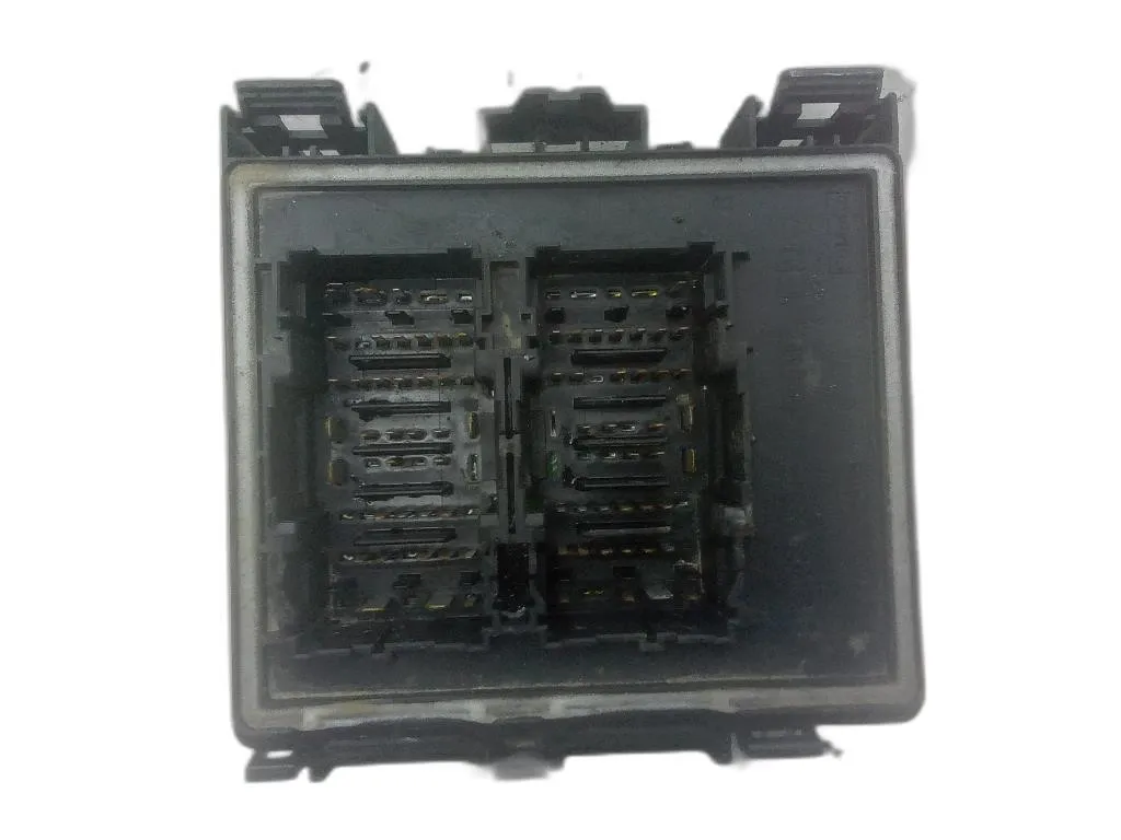 CENTRALINA PORTA FUSIBILI con codice MX6T-14D068-EHA da FORD Kuga Serie (DFK) ZTDA diesel 1499 (19>)