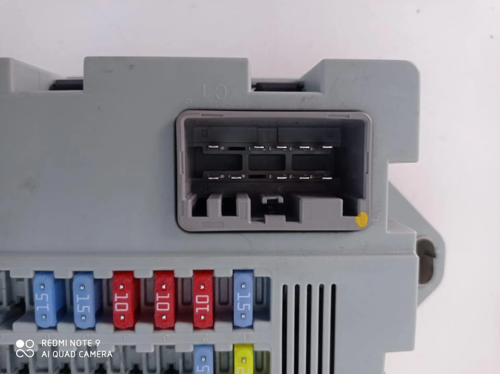 CENTRALINA PORTA FUSIBILI con codice CPLA 14Q073 da JAGUAR XE Serie (X760) Diesel 2000 (15>)