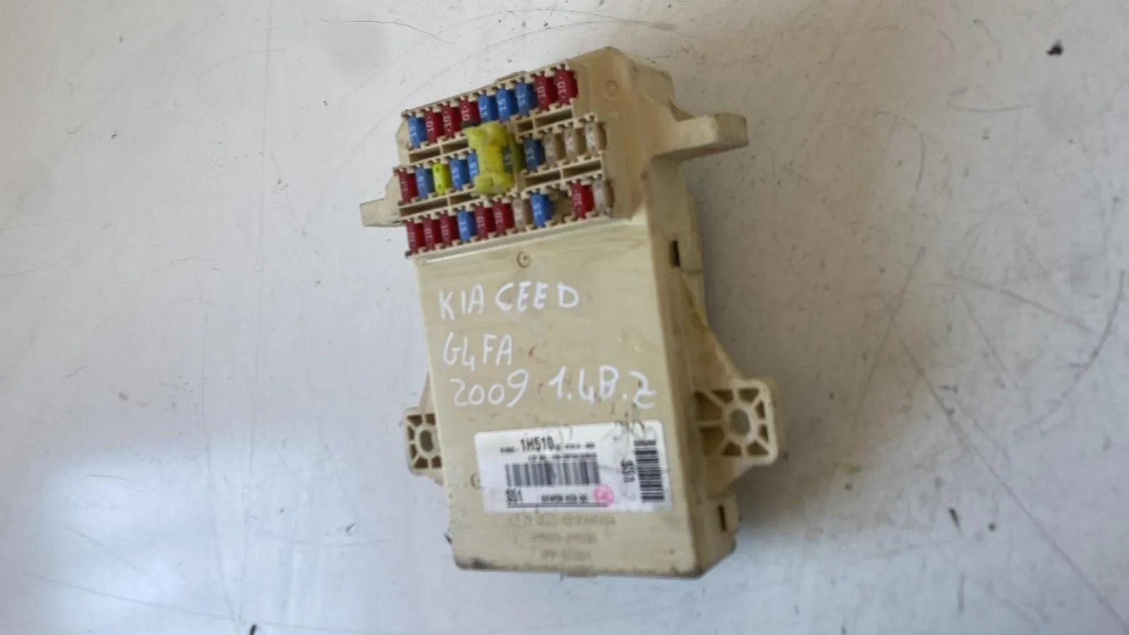 CENTRALINA PORTA FUSIBILI con codice 91950-2H500 da KIA Cee'd 1° Serie con codice motore G4FA/G4FA Benzina 1400 (06>12)