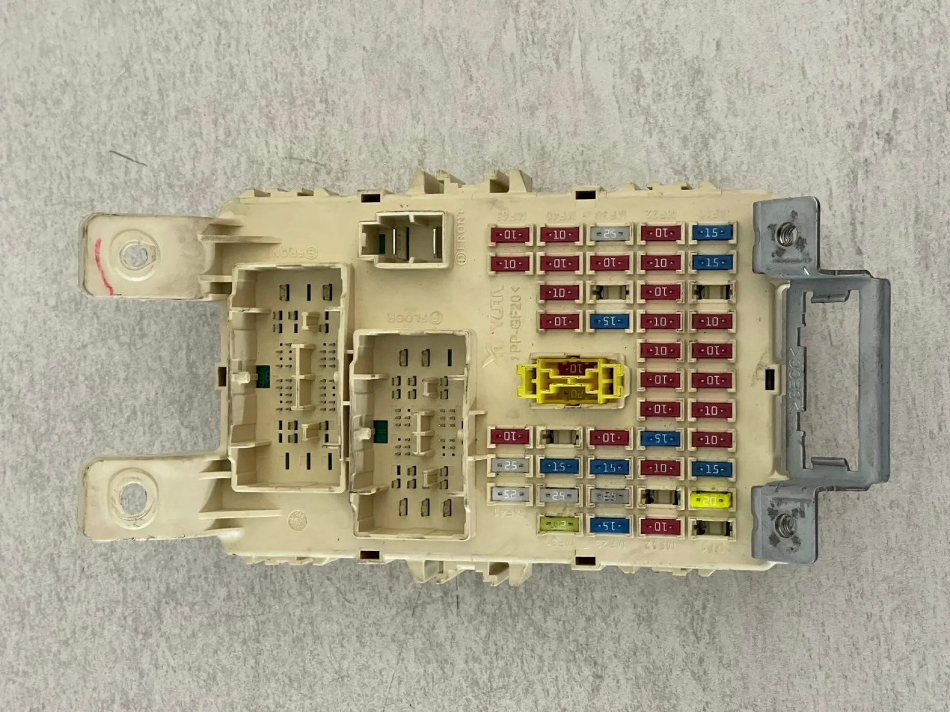 CENTRALINA PORTA FUSIBILI con codice 91950-1Y544 da KIA Picanto 3° Serie Benzina 1000 (11>)