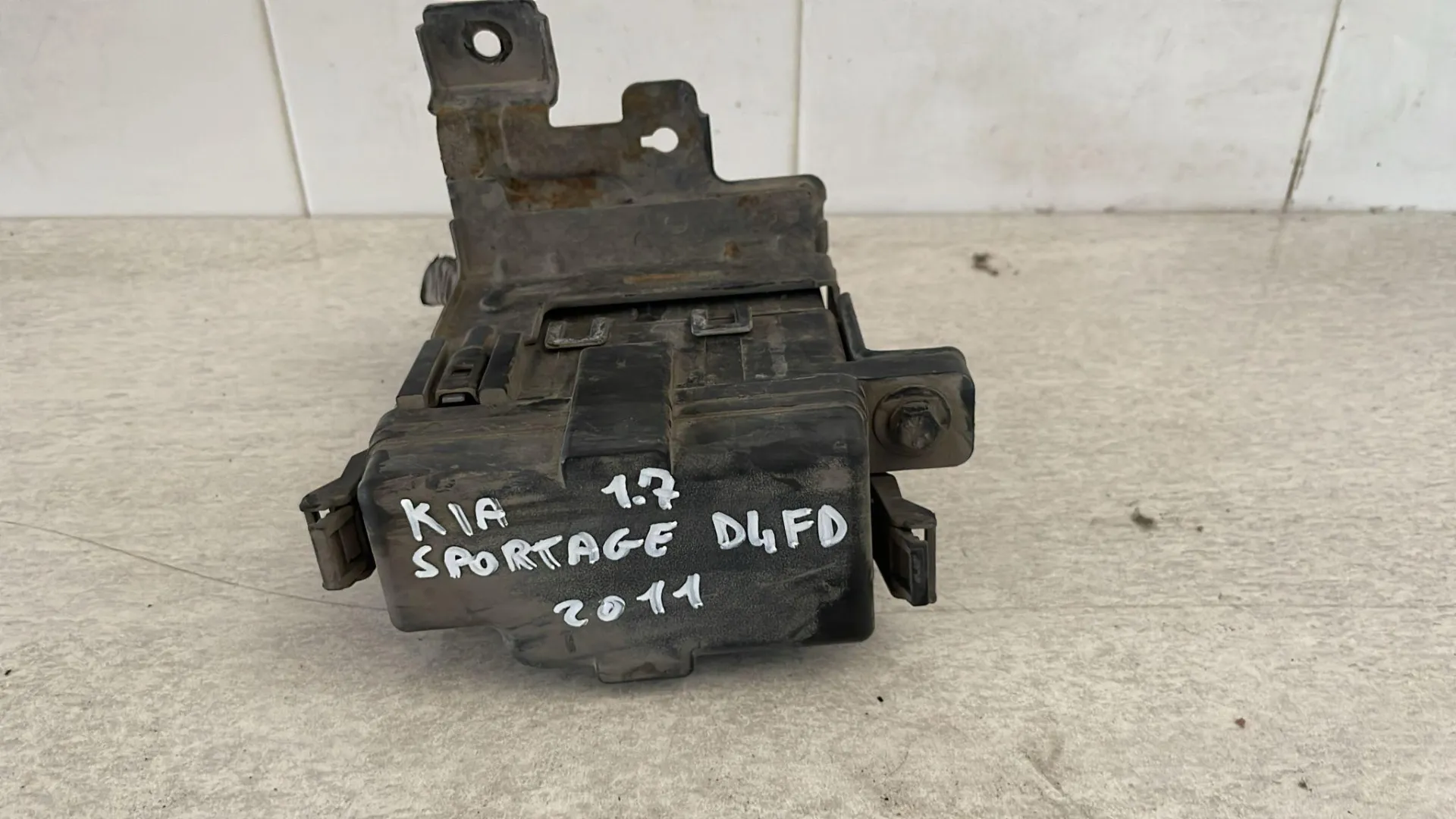 CENTRALINA PORTA FUSIBILI con codice 20110818 0117 da KIA Sportage Serie Diesel 1700 (10>16)