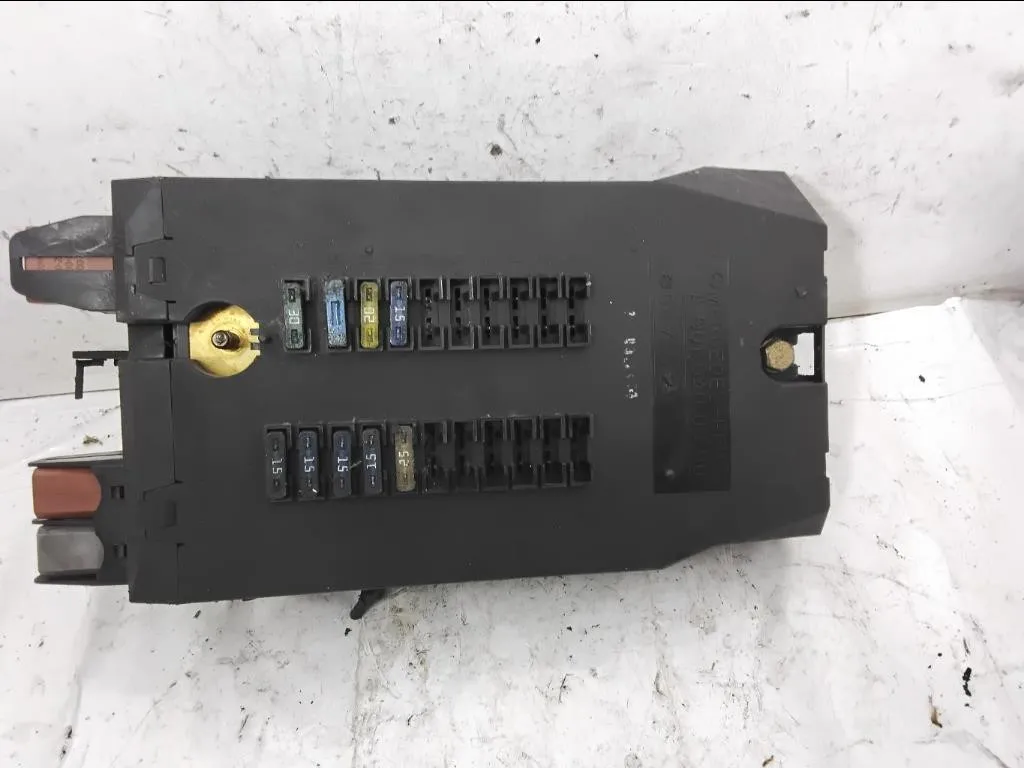 CENTRALINA PORTA FUSIBILI con codice A9015400350 da MERCEDES Sprinter 2° Serie 612981 diesel 2688 (00>06)