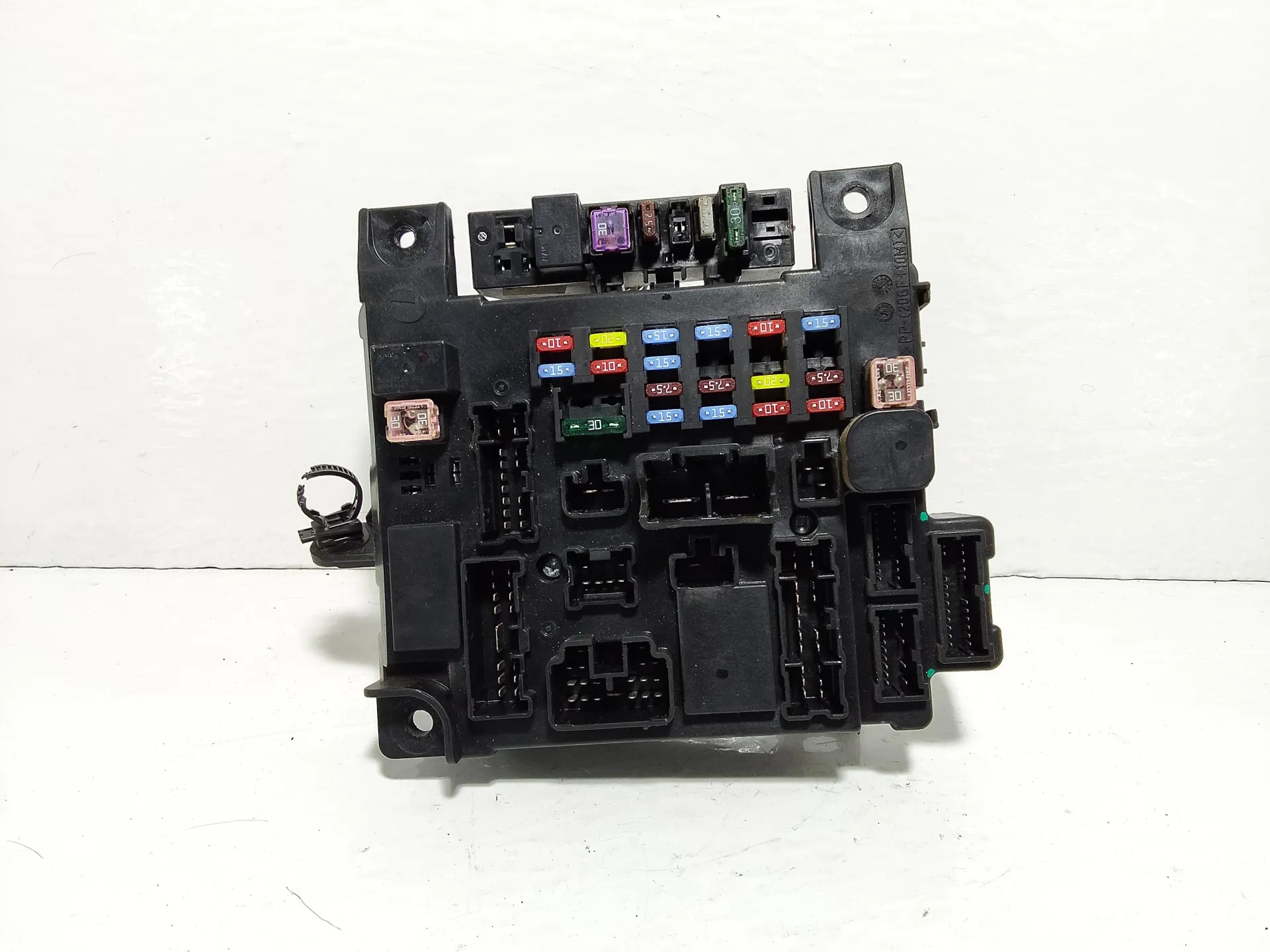 CENTRALINA PORTA FUSIBILI con codice 7643040297 da MITSUBISHI ASX 1° Serie Diesel 1798 (10>)