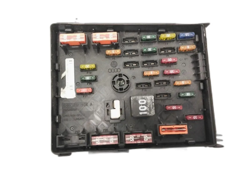CENTRALINA PORTA FUSIBILI con codice 3C0937125A da VOLKSWAGEN Passat Serie (A32,A33) CFF diesel 1968 (11>)