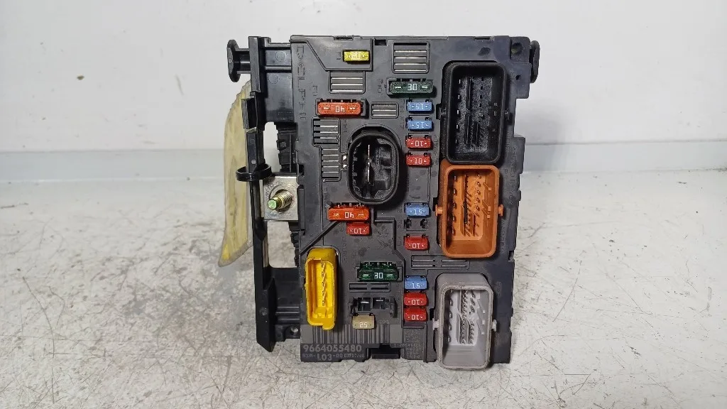 CENTRALINA PORTA FUSIBILI PEUGEOT 207 1° Serie 9664055480 DV6ATED4 diesel 1560 (06>09)
