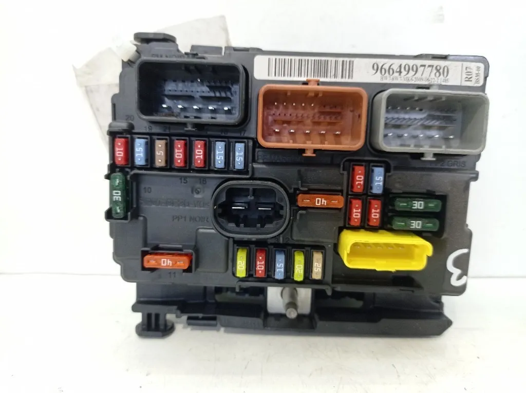 CENTRALINA PORTA FUSIBILI PEUGEOT 207 1° Serie EP3 benzina 1397 (06>09)