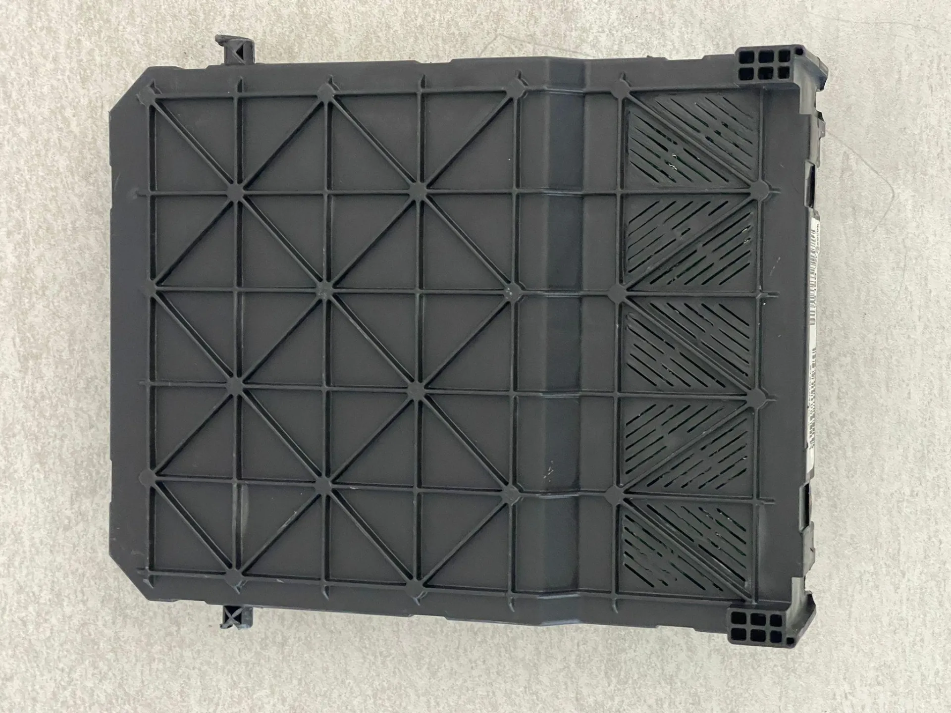 CENTRALINA PORTA FUSIBILI con codice 9655221180 da PEUGEOT 407 Berlina Diesel 2000 (04>)