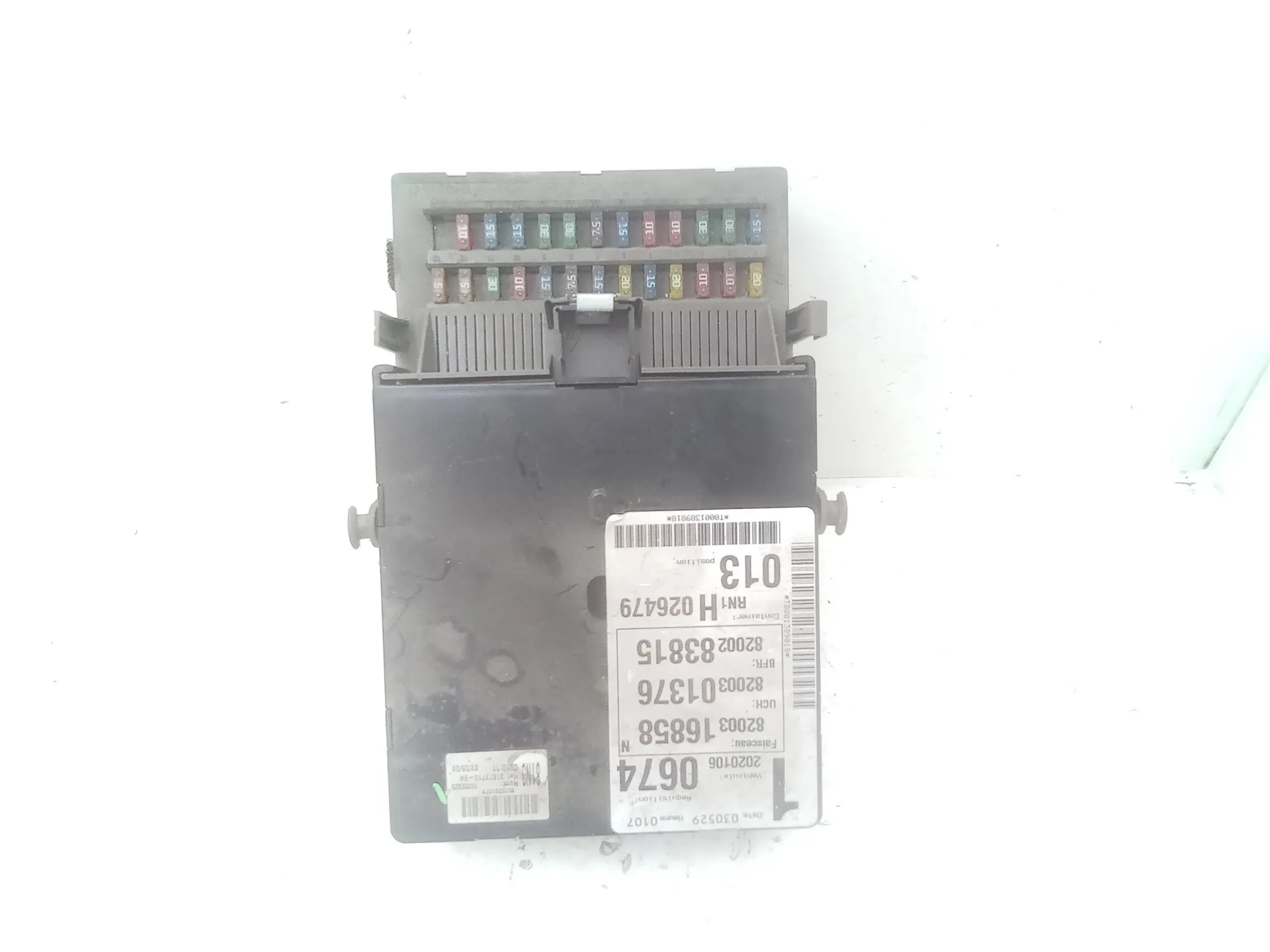 CENTRALINA PORTA FUSIBILI con codice 8200004201e da RENAULT Espace 4° Serie G8tj7 Diesel 2200 (02>14)
