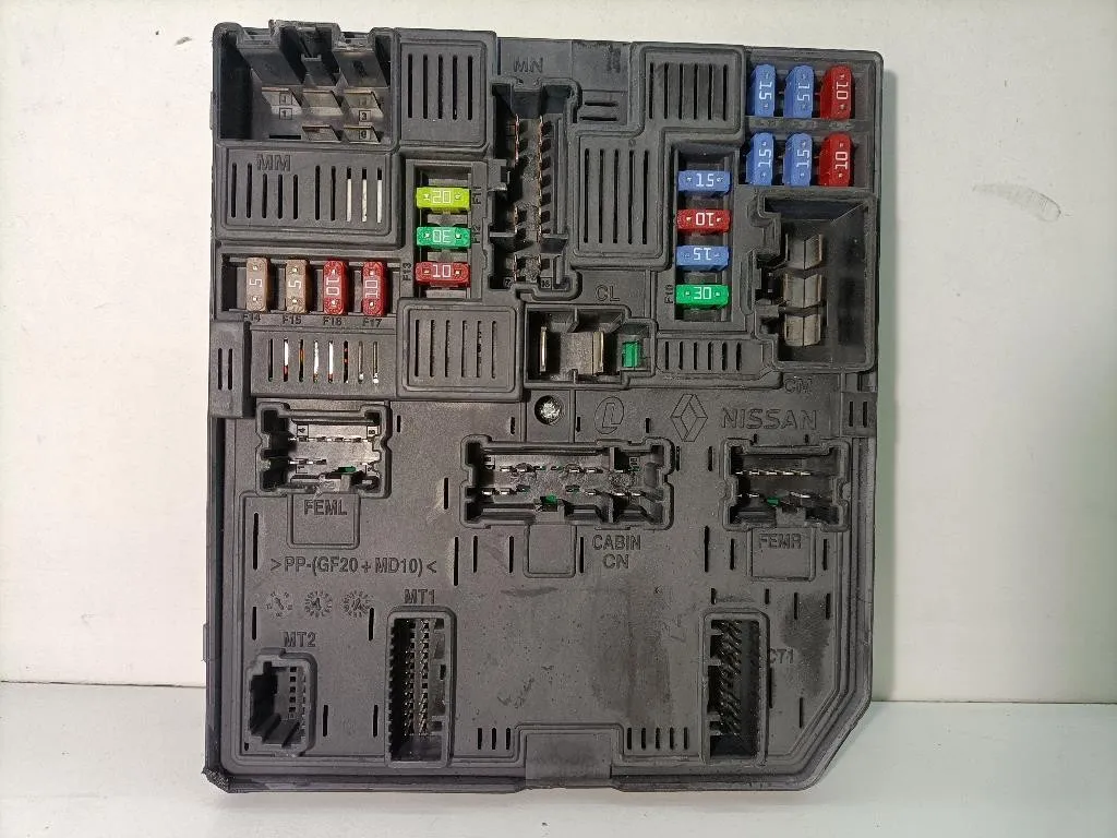 CENTRALINA PORTA FUSIBILI RENAULT Kadjar Serie 284B69501R K9K646 diesel 1461 (15>)