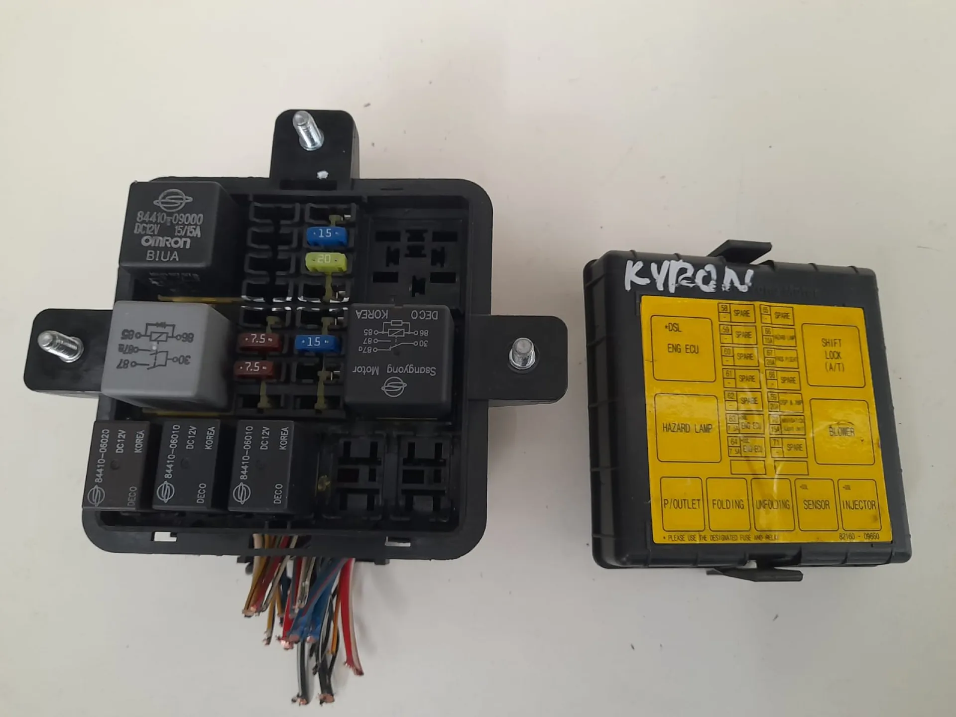 Centralina porta fusibili Ssangyong Kyron 2.0 D del 2006 CODICE RICAMBIO : 84410-09000