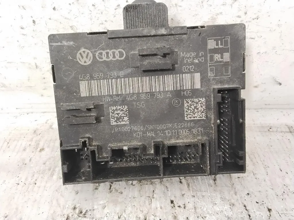 CENTRALINA PORTA SX GUIDA con codice 4G8959793A 4G8959793E da AUDI A6 Avant Serie C7 (4G5) (11>)