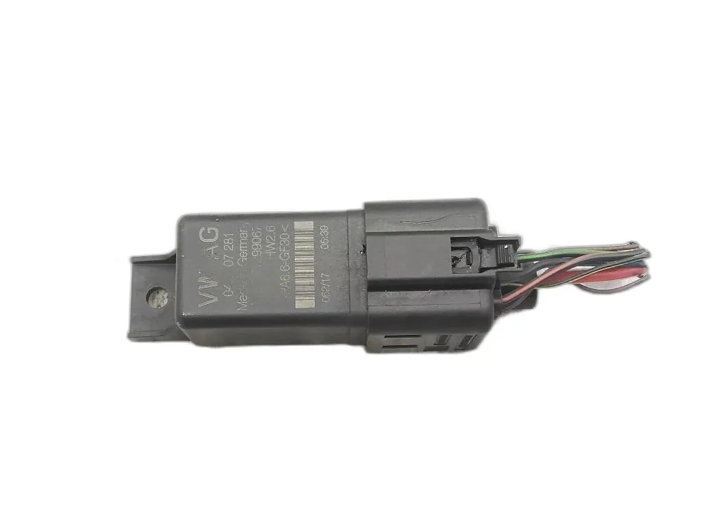CENTRALINA PRERISCALDAMENTO CANDELETTE con codice 04B907281 51299067 da VOLKSWAGEN Polo 5° Serie con codice motore CUS/CUSAA diesel 1422 (09>17)