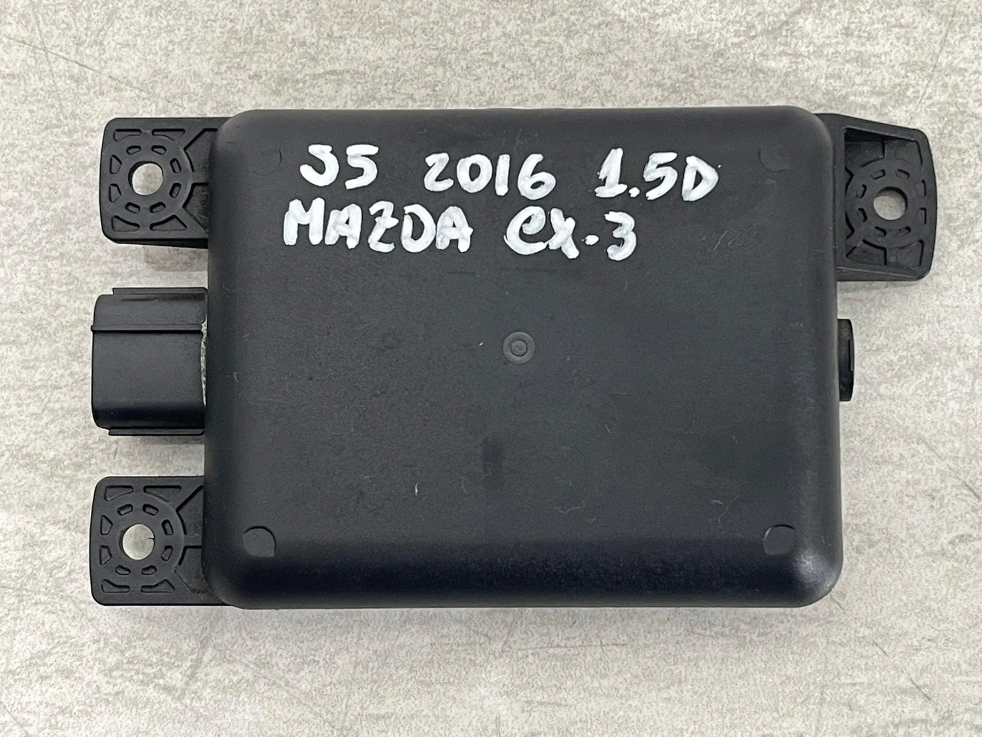 CENTRALINA RILEVATORE SPAZIATURA RADAR DI DISTANZA con codice DB2R-67Y80 da MAZDA CX3 Serie con codice motore S5 Diesel 1500 (15>)