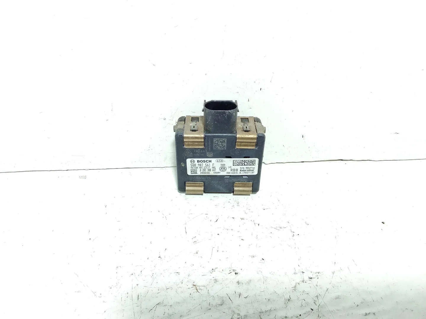 CENTRALINA SENSORE RADAR ANTICOLLISIONE con codice 0203300447 da SKODA Octavia S.Wagon 5° Serie (5E5) con codice motore CPW Bifuel/Metano 1400 (16>20)