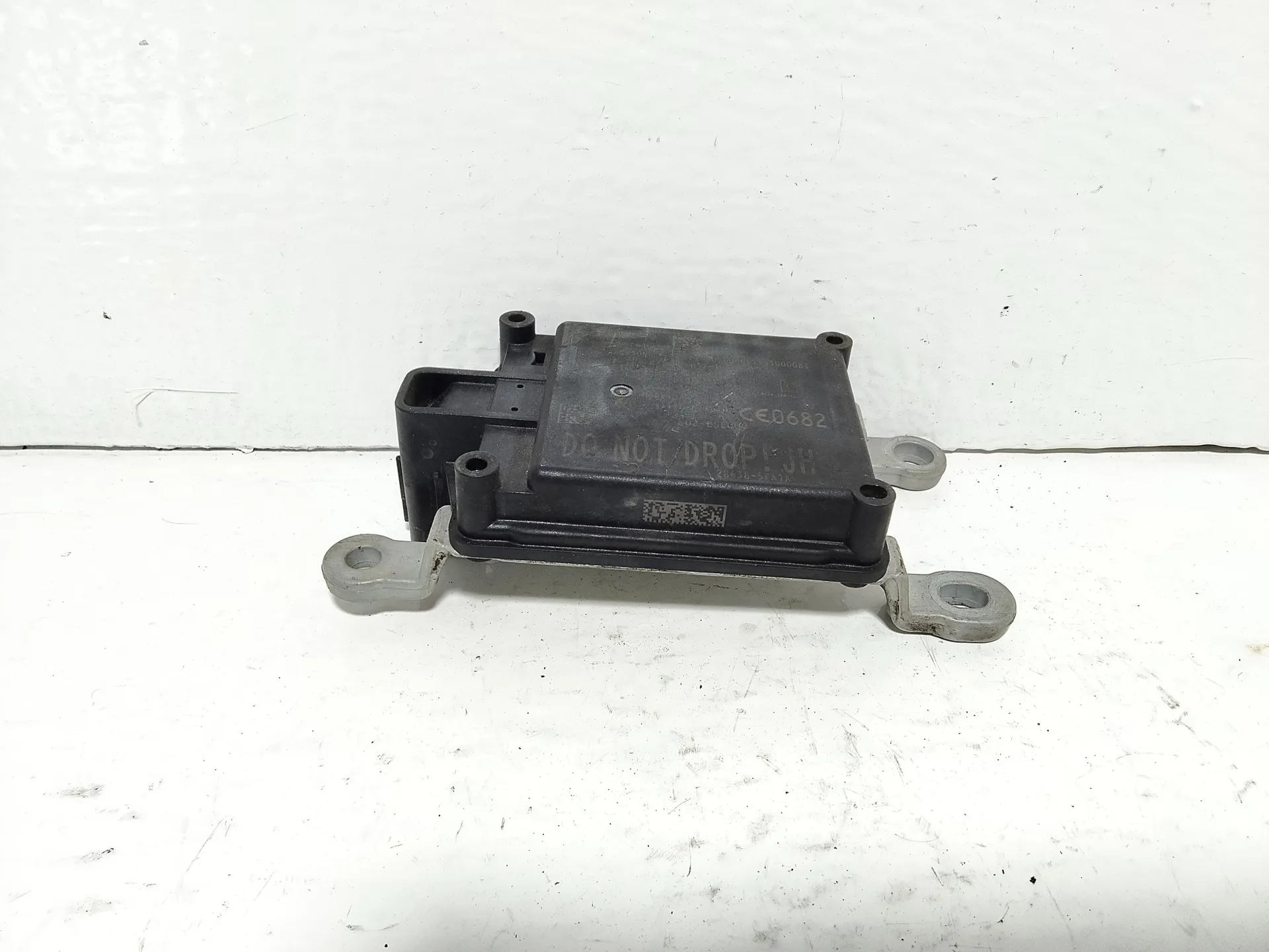 CENTRALINA SENSORE RADAR ANTICOLLISIONE con codice 284385FA1A da NISSAN Micra Serie (K14) con codice motore K9KE628 Diesel 1500 (17>)
