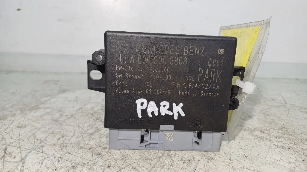 CENTRALINA SENSORI DI PARCHEGGIO MERCEDES Classe C S. Wagon W205 A0009003806 626951(R9M) (14>)