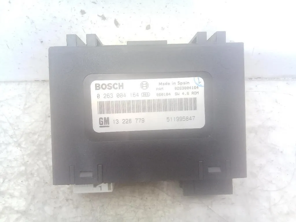 CENTRALINA SENSORI DI PARCHEGGIO con codice 0263004164 13228779 da OPEL Astra H Berlina (04>07)
