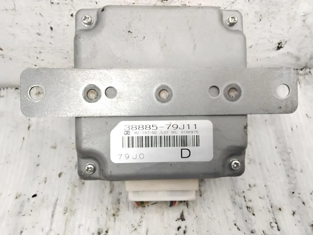 CENTRALINA TRASMISSIONE con codice 38885-79J11 da FIAT Sedici 1° Serie D19AA diesel 1910 (06>09)