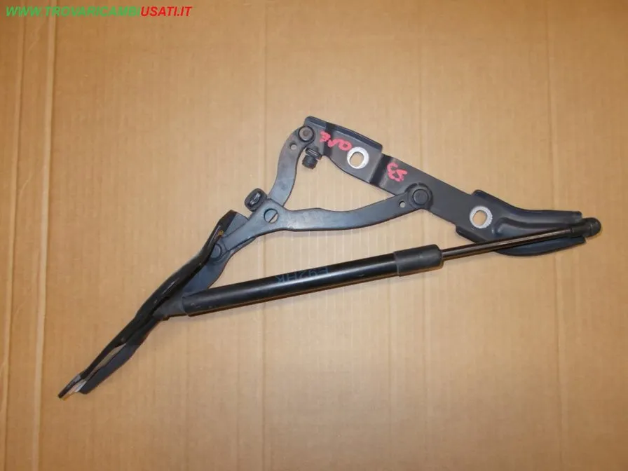 CERNIERA COFANO POST.S. NERO MET. BMW Serie 1 E82 Coupe'