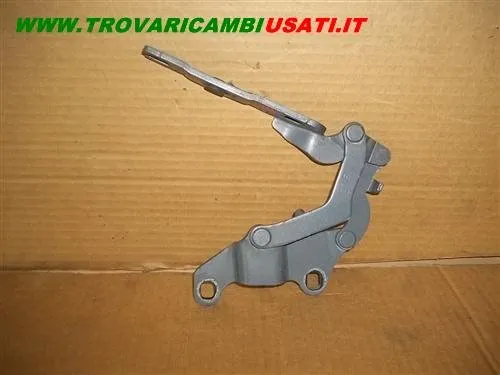 CERNIERA D.COFANO ANT. E87 BMW Serie 1 E87 5 porte