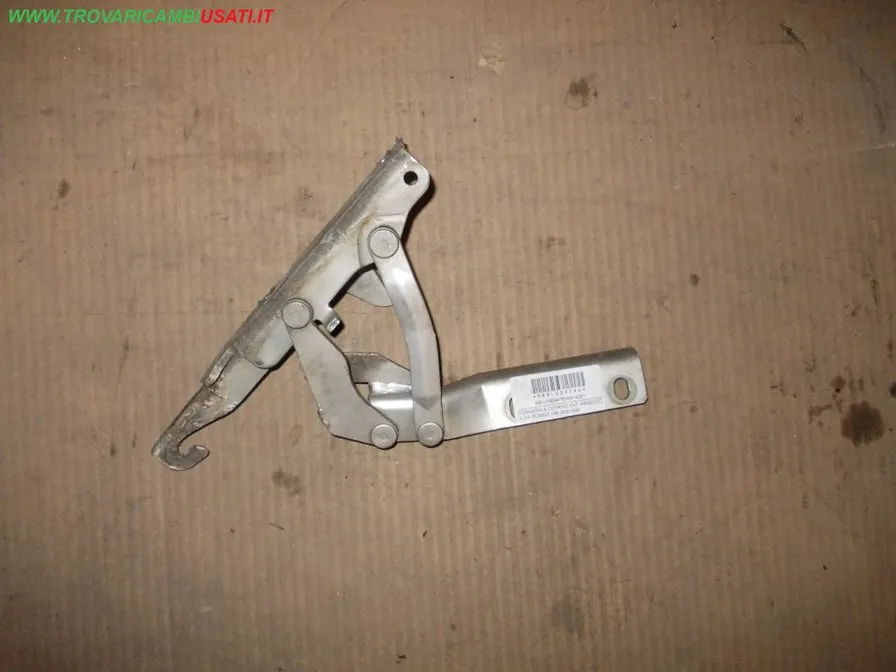 CERNIERA S.COFANO ANT. ARGENTO ALFA ROMEO 166 (936-W9)