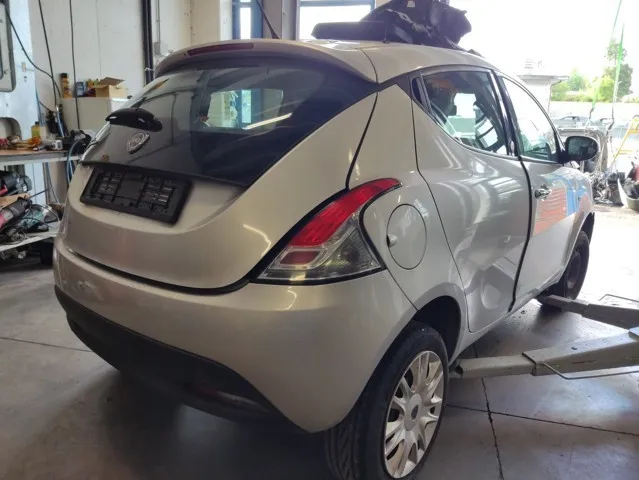 MANIGLIA PORTELLONE LANCIA YPSILON 11>15
