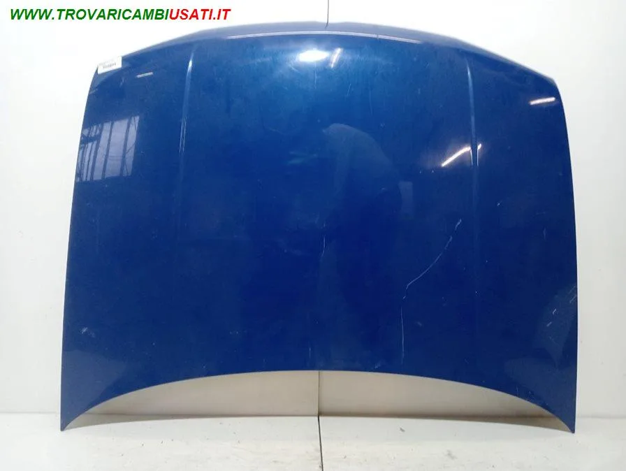 COFANO ANT. AZZURRO MET SU CABRIO VOLKSWAGEN - GOLF 3 CABRIO - 1992 > 2002 CODICE/I: OE 1E0823031 999-U1310840