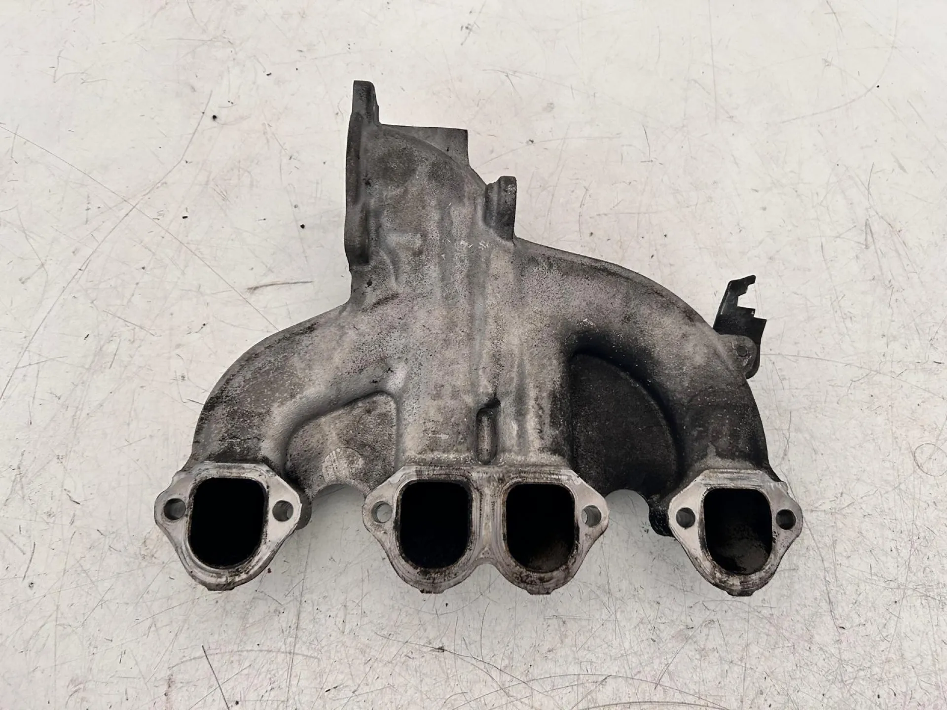 COLLETTORE ASPIRAZIONE con codice 03G129713K da VOLKSWAGEN Golf 5 Berlina Diesel 1900 (03>08)