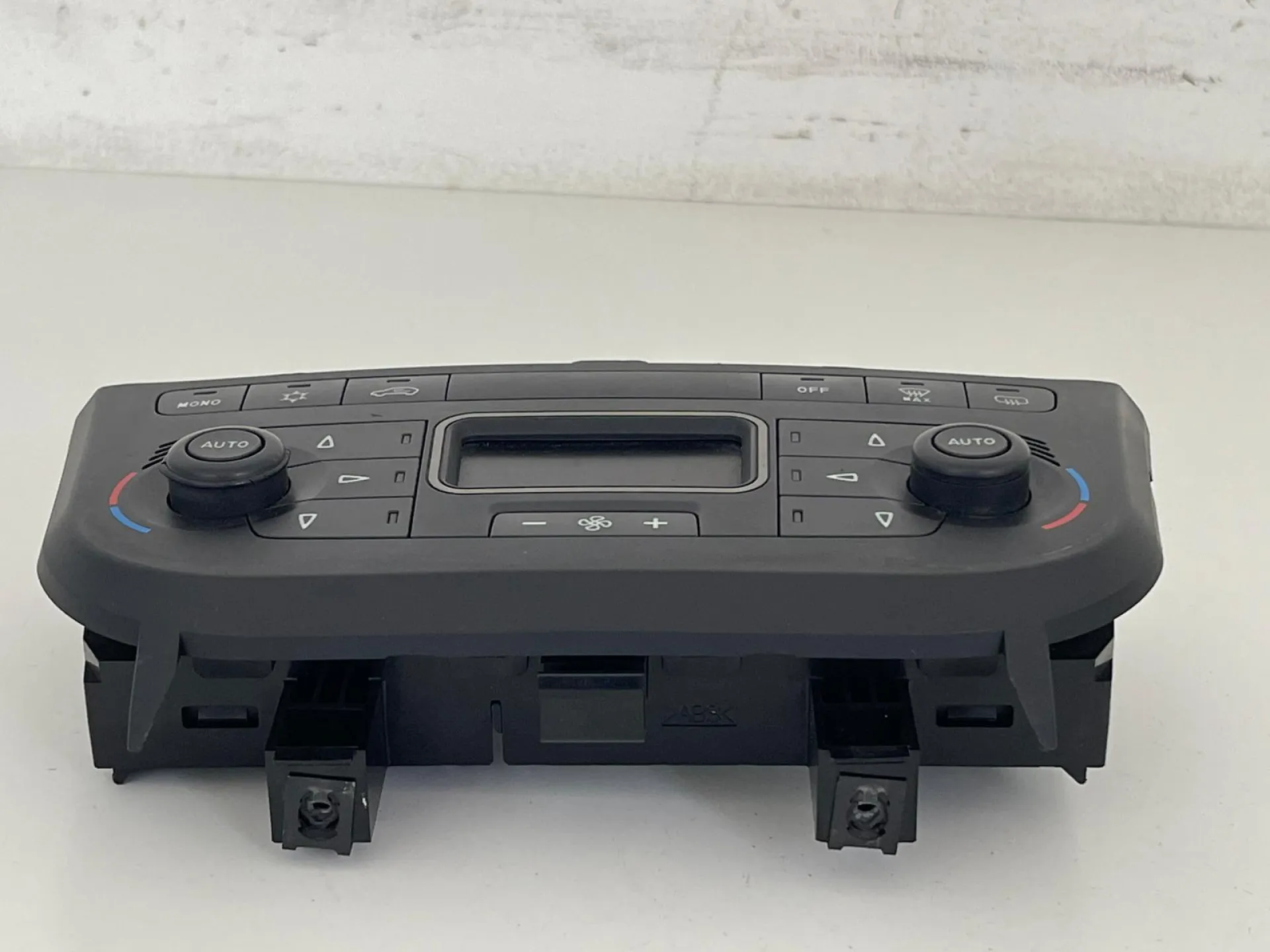COMANDI CLIMA con codice 156088743 da ALFA ROMEO Mito Serie (955_) (08>)
