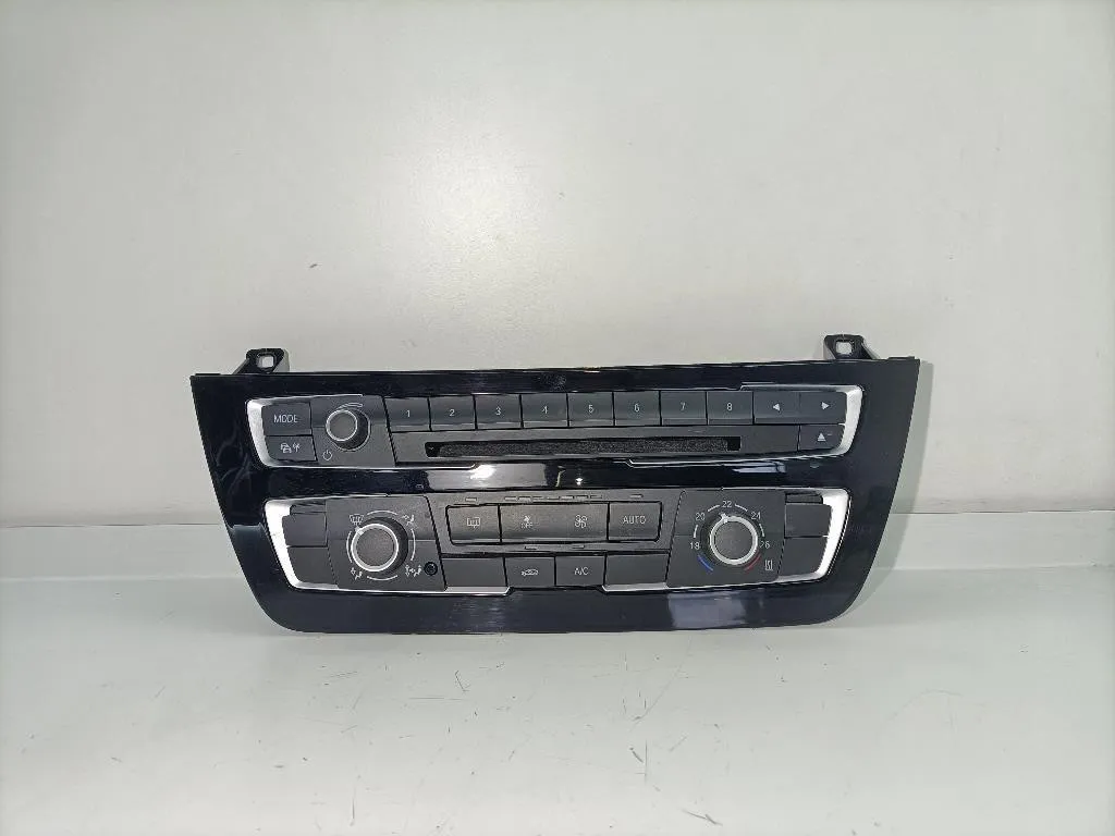 COMANDI CLIMA con codice 64119384046-02 da BMW Serie 1 F20 (11>19)
