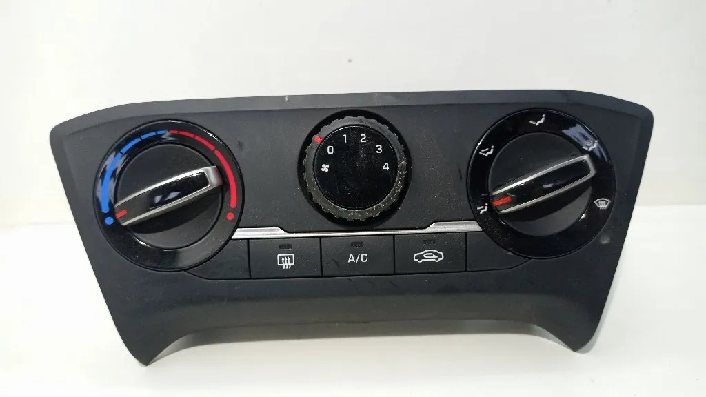 COMANDI CLIMA HYUNDAI i20 Serie 97250-C8110 G4LA (12>18)
