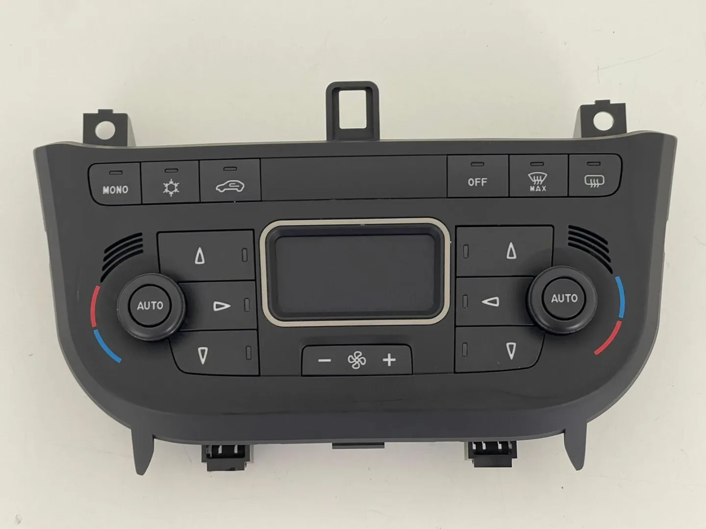 COMANDI CLIMA con codice A83021900 da ALFA ROMEO Mito Serie (955_) (08>)