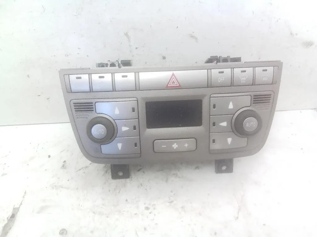 COMANDI CLIMA con codice 735387666 da LANCIA Musa 1° Serie (04>07)