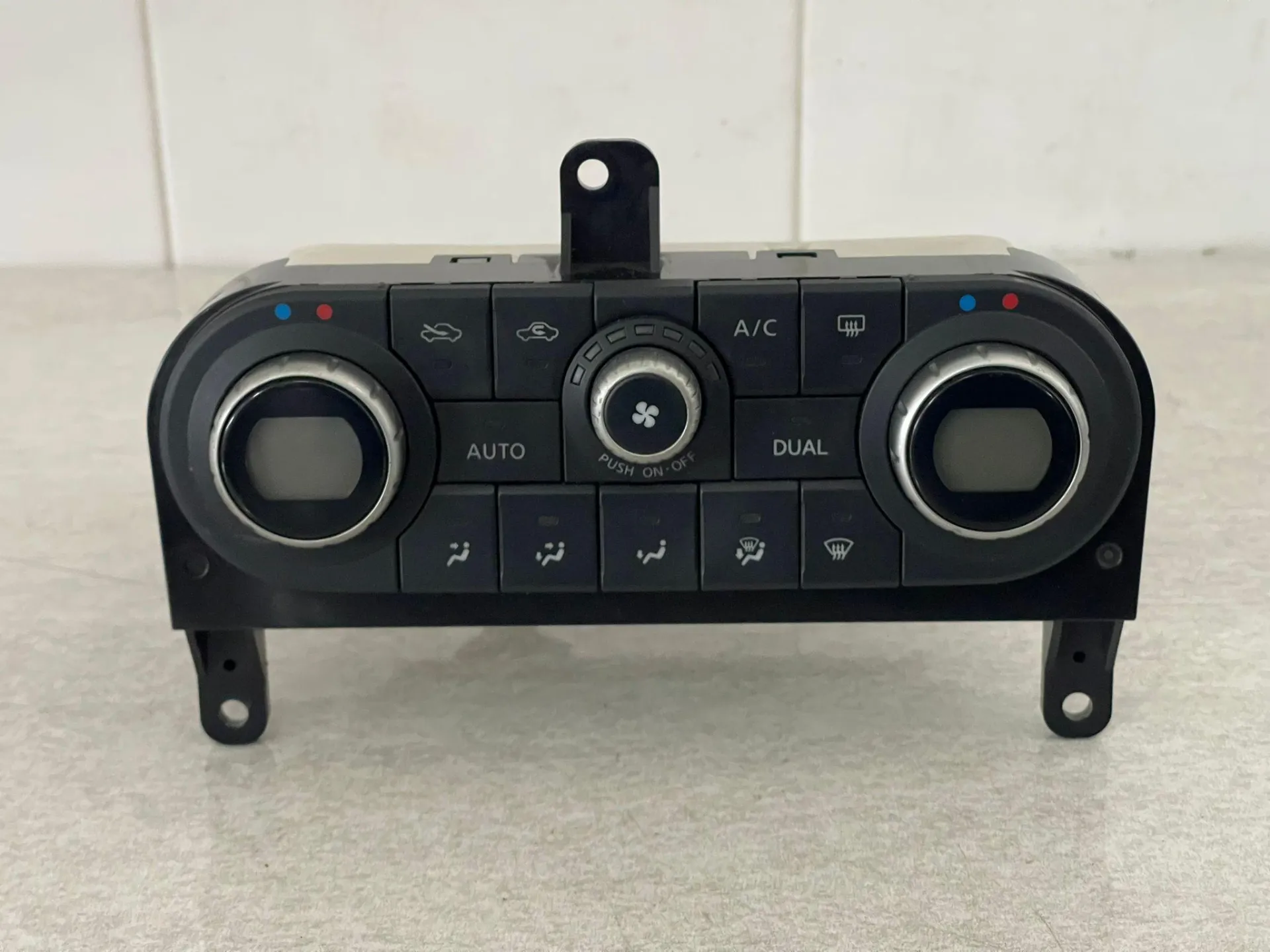 COMANDI CLIMA con codice 27500JD45C da NISSAN Qashqai 1° Serie (06>09)