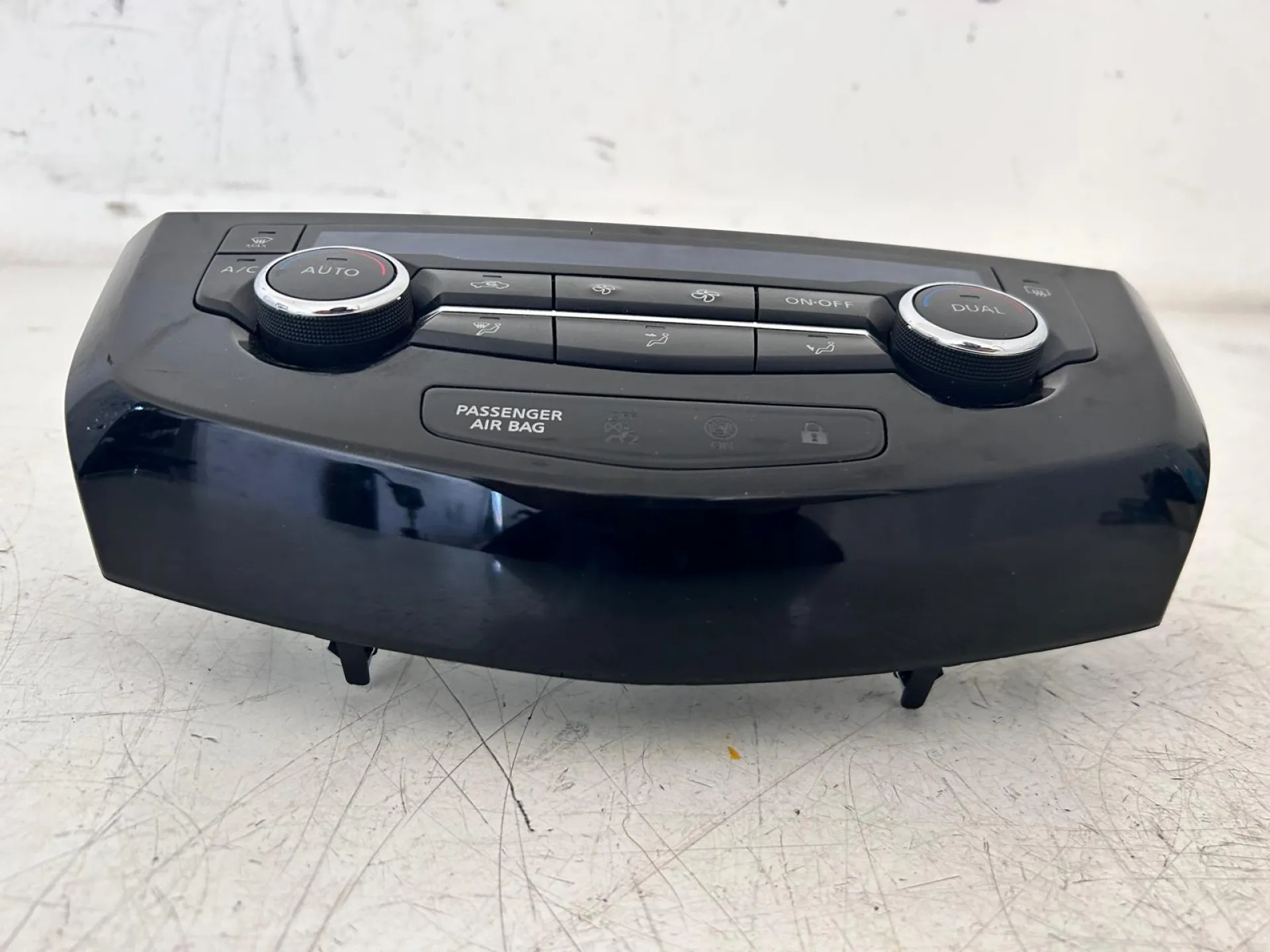 COMANDI CLIMA con codice 275004EA0A da NISSAN Qashqai Serie (14>)
