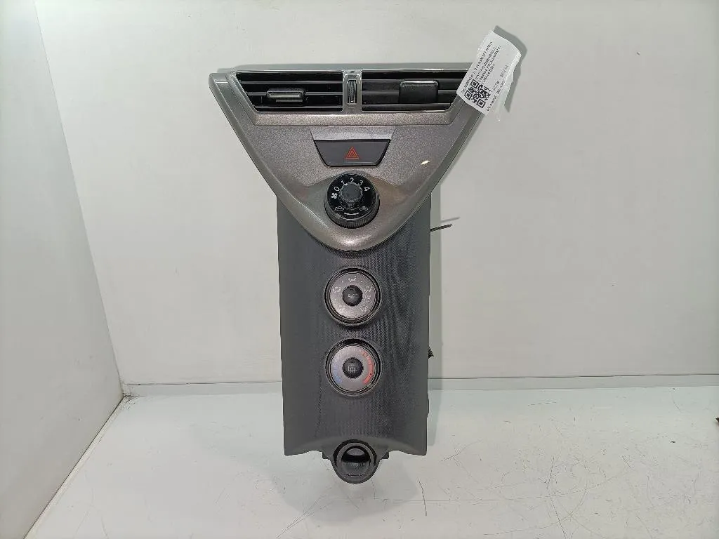 COMANDI CLIMA con codice 5590074020 da TOYOTA IQ 1° Serie (09>)