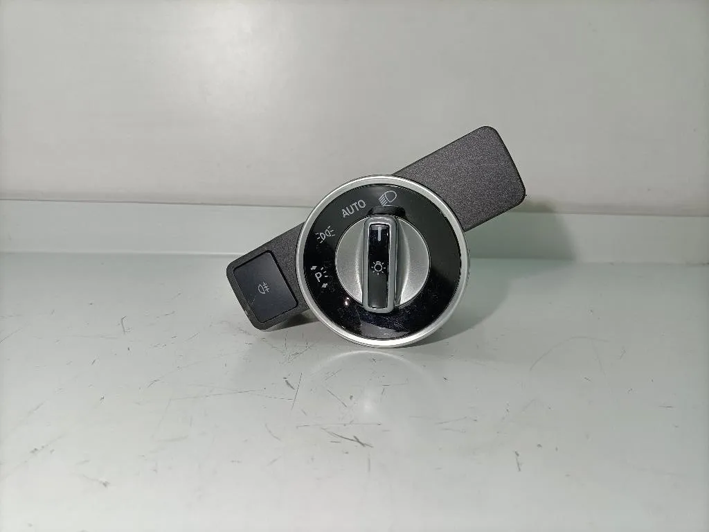 COMANDO LUCI con codice A2129050551 da MERCEDES CLA Shooting Brake (15>>)