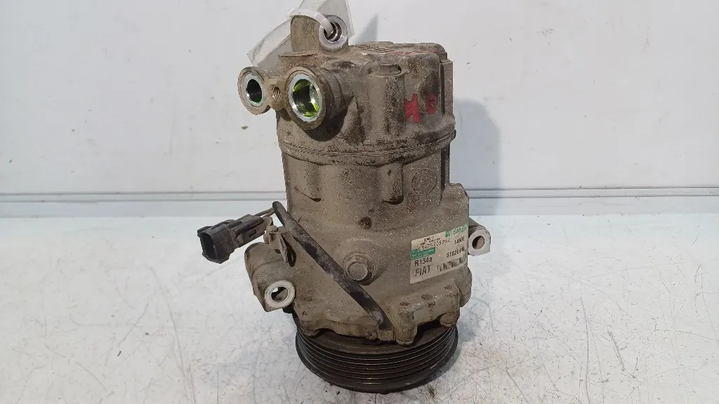 COMPRESSORE A/C ALFA ROMEO Mito Serie (955_) 51820448 955A3000 diesel 1598 (08>)