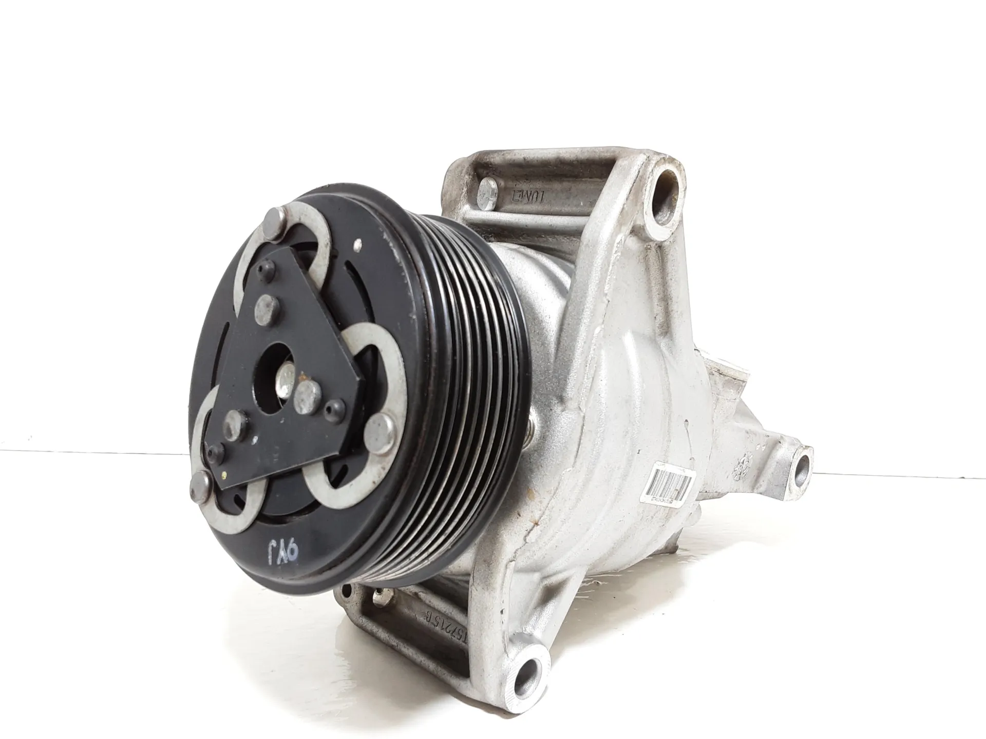 COMPRESSORE A/C con codice 926003541R da DACIA Sandero Serie II H4D 450, H4D 460 Bifuel/Gas 1000 (12>20)