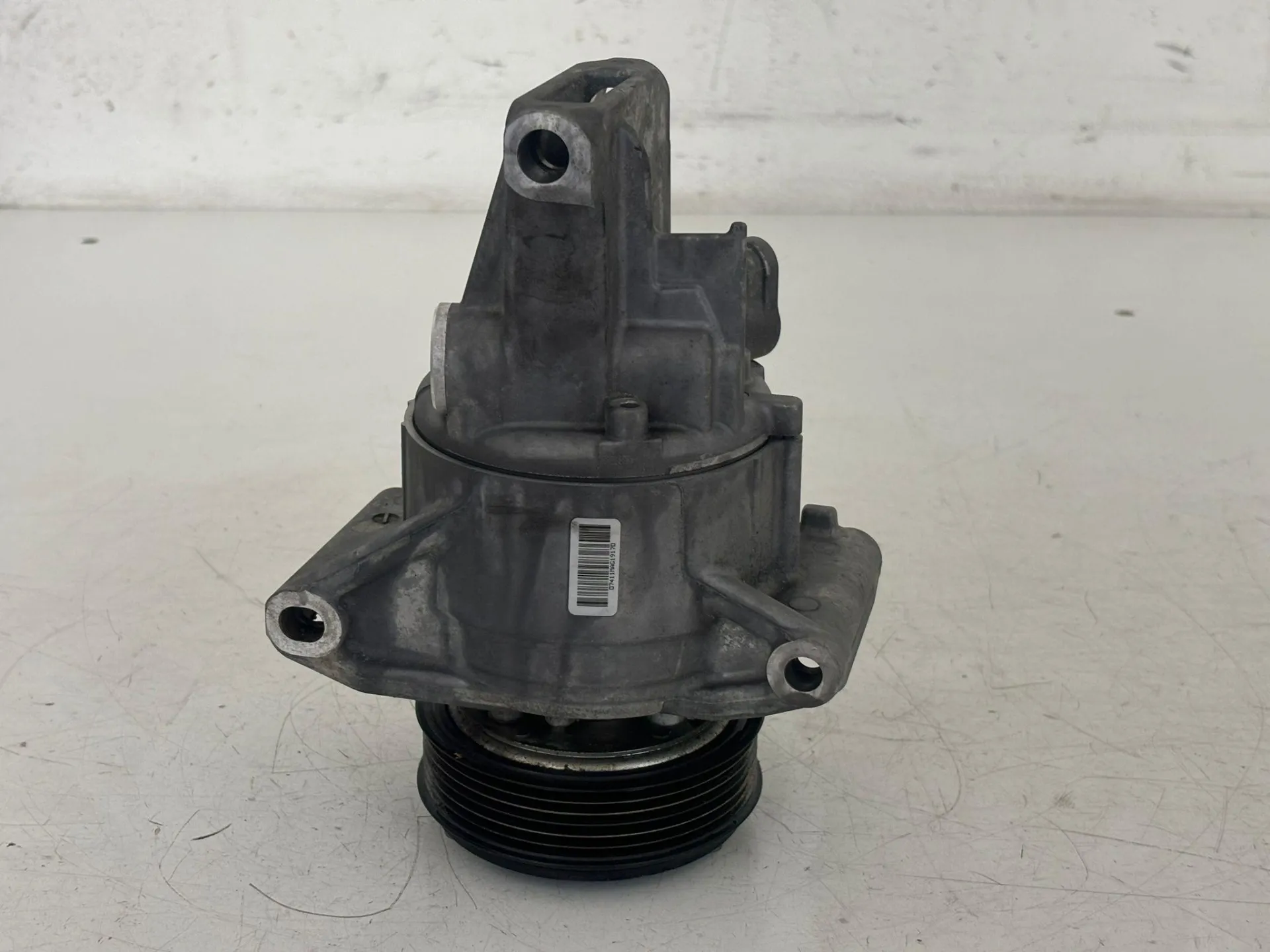 COMPRESSORE A/C con codice 926001571R da DACIA Sandero Serie II con codice motore K9K U8/K9K U8 Diesel 1500 (12>20)